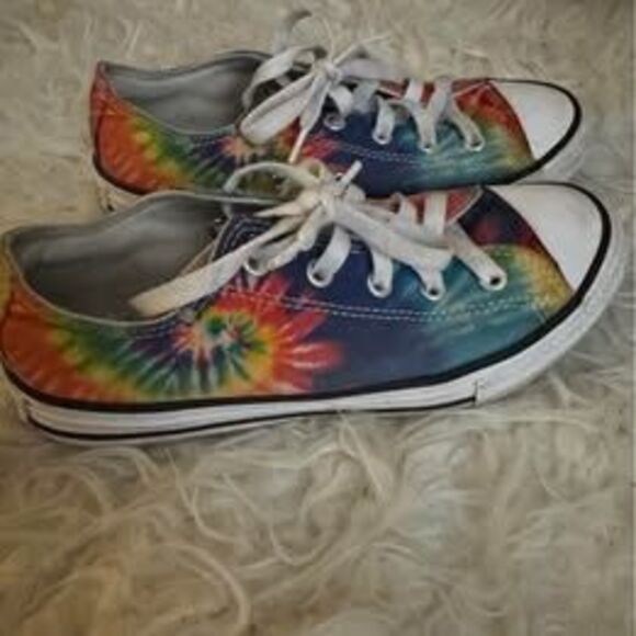 Kids Converse Tie Dye size 2 youth - Picture 1 of 2